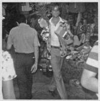 1 Zum Grabe Friedrich II von Staufen