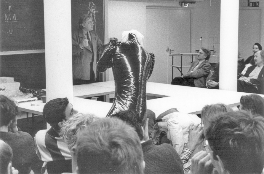 Warenwunder, Bild: Berlin 1996.