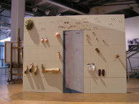 Um mehr zu sein, als man scheint, muß man mehr scheinen.