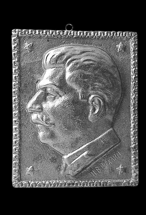Souvenir aus einem bulgarischen Funktionärsbüro: Metallrelief Joseph Stalin
